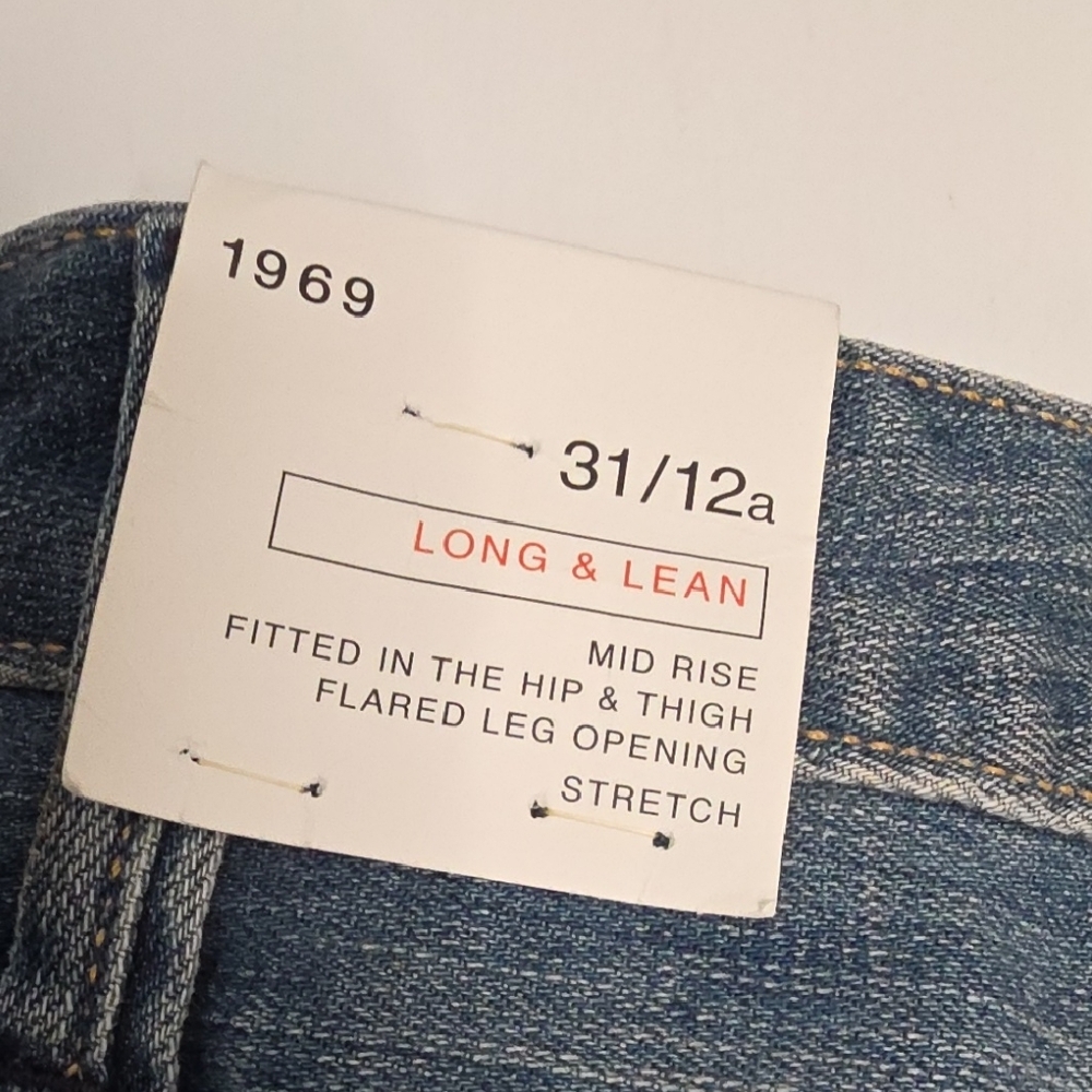GAP Women's Medium Blue Flare Jeans - Picture 5 of 5